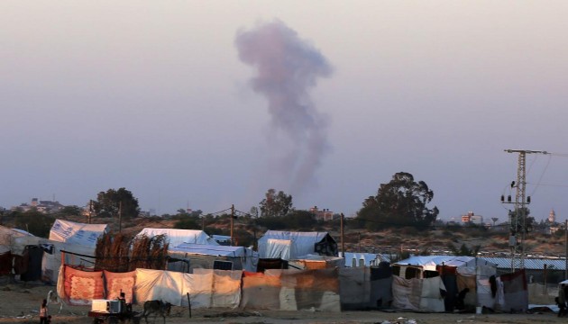 Refah'taki 2 hastane çalışanı, İsrail keşif uçaklarının saldırısı sonucu öldü